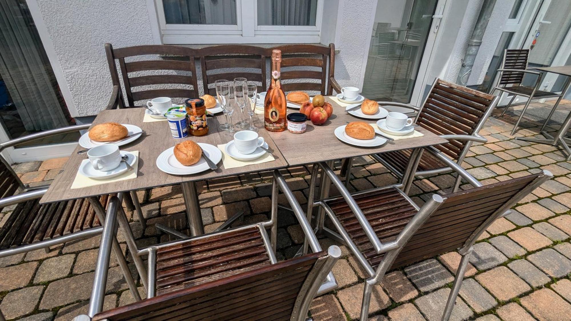 Fewo Urban Gotha-Apartment Ekhof- Am Schlosspark- Parken An Der Der Tuer- Barrierefrei, 900 Meter Zum Bahnhof - Wallbox 외부 사진